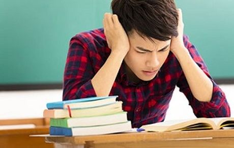 شب بیداری در فصل امتحانات 