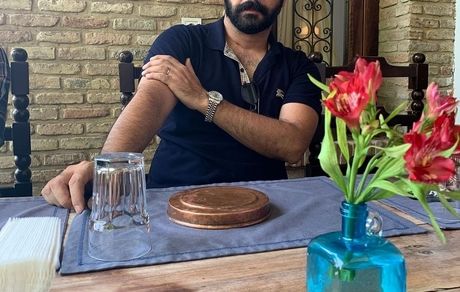 رستوران گردی مجری وقتشه و بازیگر برادرجان + عکس