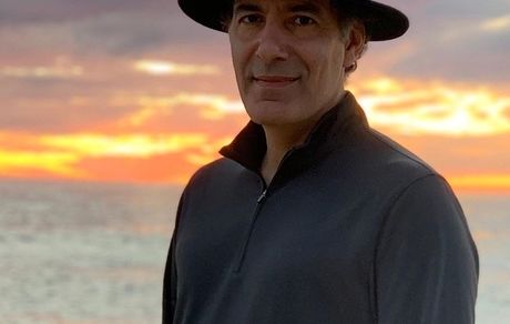 بهنام تشکر با کلاه خاصش + عکس