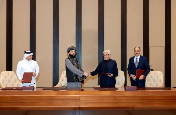 موافقت پاکستان و افغانستان برای آتش بس فوری