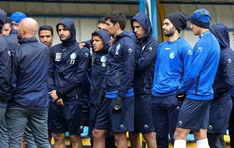 جلسه استراماچونی با سه بازیکن در غیاب ملی پوشان