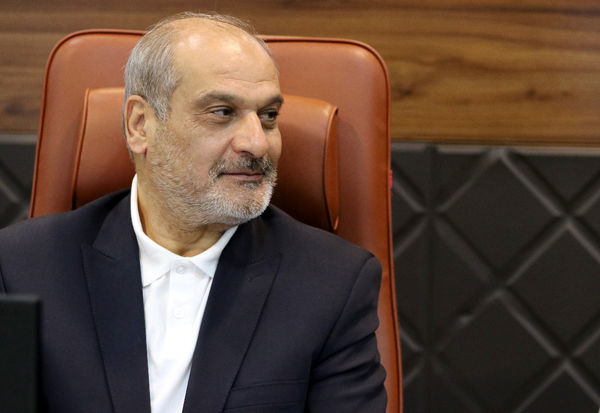 “کارگران قهرمانان جبهه کار و تولید در سال جهش تولید”