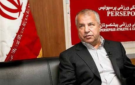 حملۀ کوبندۀ علی پروین علیه مربیان خارجی
