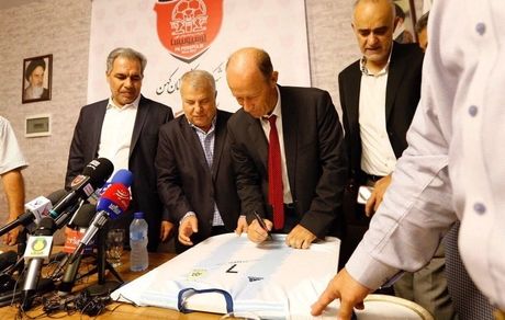 پیوس: مدیران پرسپولیس نمی‌دانند چطور حواشی را کم کنند