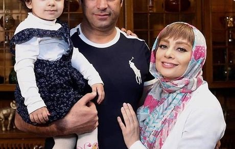 کارگردان معروف با همسر بازیگر و فرزندش + عکس