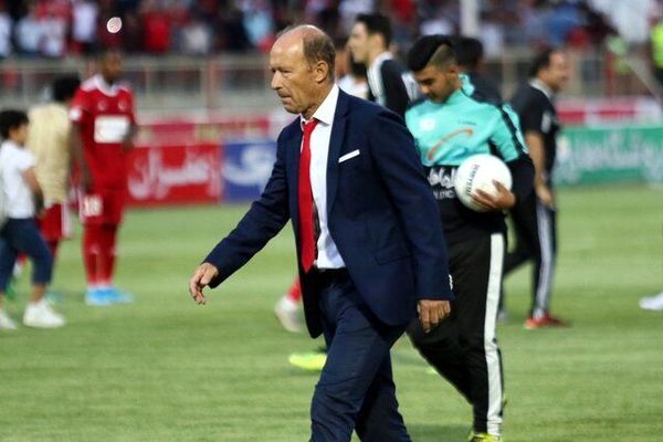 کپیبرداری کالدرون سرمربی پرسپولیس از پروین!