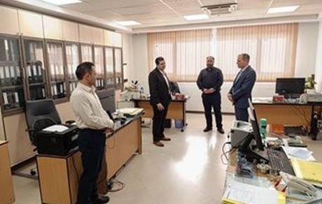 بازدید سرزده مدیرعامل بیمه آسیا از واحدهای مدیریت درمان و تقدیر از تلاش کارکنان در روز تعطیل