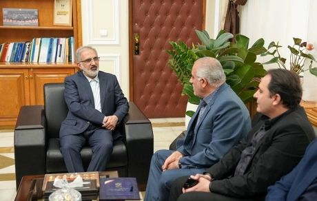 قدردانی رئیس بنیاد مسکن از بانک مسکن به‌ پاس نقش مؤثر در پیشبرد طرح نهضت ملی