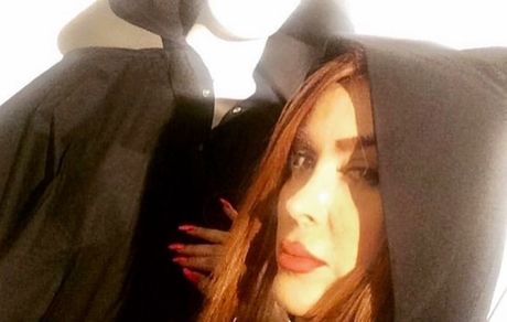 مانتوی عجیب خانم بازیگر + عکس