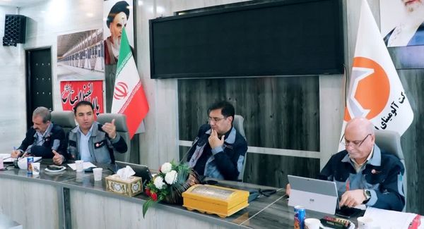 جلسه شورای معاونین و مدیران شرکت آلومینای ایران با حضور دکتر بادکوبه مدیر عامل شرکت