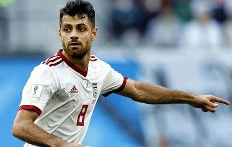 مدافع ملی پوش ایرانی در ترکیب العربی مقابل الاهلی + عکس