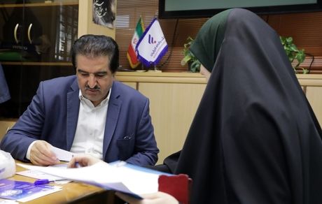 حضور مدیرعامل بانک رفاه کارگران در میز ارتباطات مردمی وزارت تعاون، کار و رفاه اجتماعی