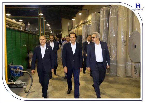 تعامل بانک صادرات ایران با بخش تولید و کارآفرینان، راهبردی و مستمر است