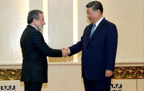 دیدار عراقچی با رئیس‌جمهور چین کرد