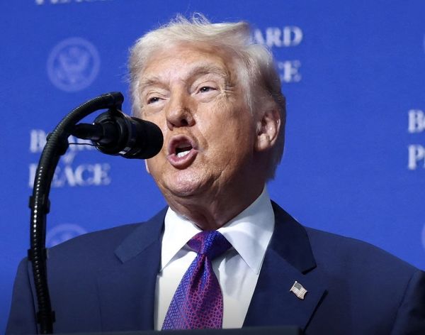 ترامپ: نهمین جنگ در راه است! / هواپیماهای نظامی جدید آمریکا به خاورمیانه منتقل شدند!